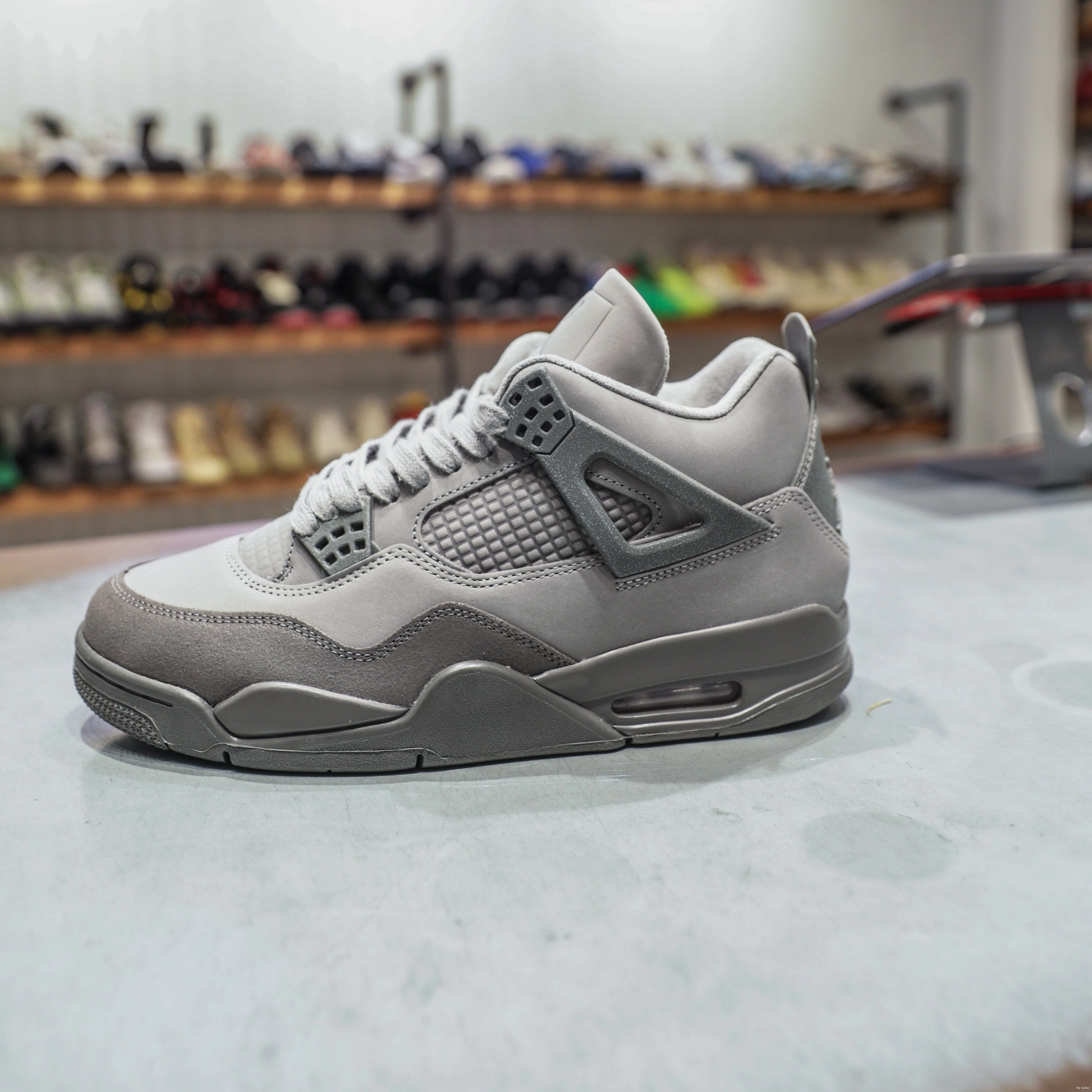 Wet Retro SE Paris Jordan 4 Olympics Cement 0822